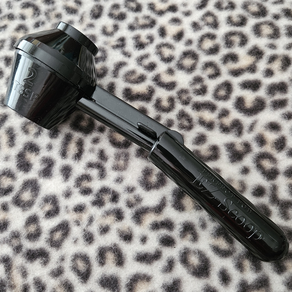 Perfect Pod EZ-Scoop 2-in-1 Coffee Scoop with Built-In Funnel for Reusable K-Cup